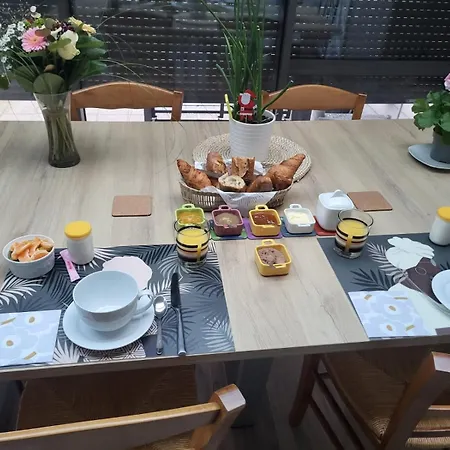 فندق مبيت وإفطار De La D'hotes 3*