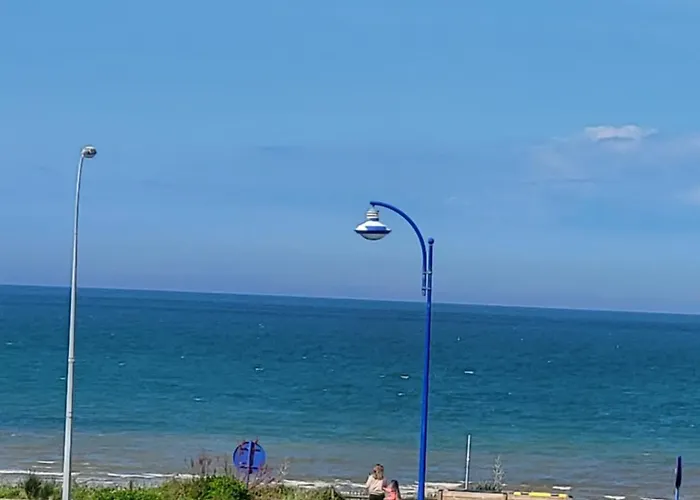 De La 3* Colleville-Montgomery